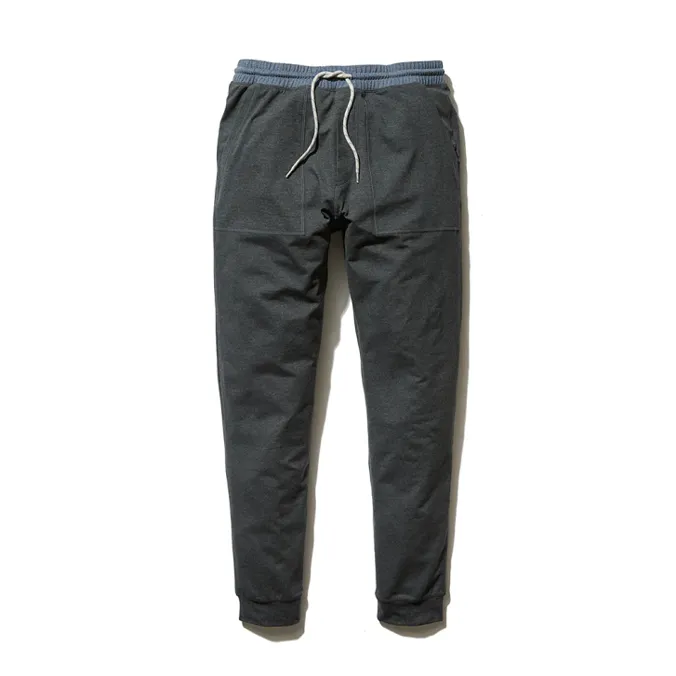 marine layer sport joggers in gray.